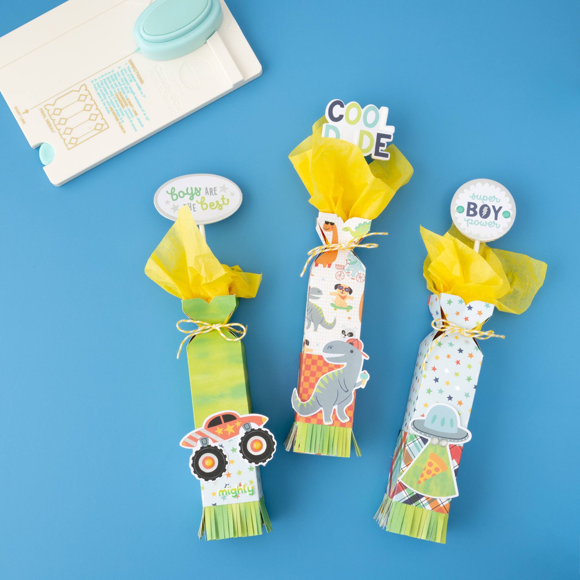 We R Memory Keepers® Punch Board™ Candy Box